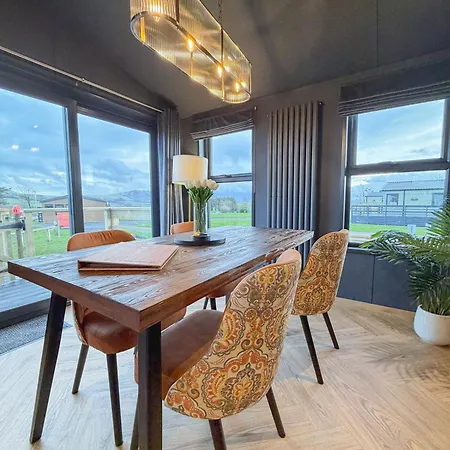 Blackthorn Timber シャレー *