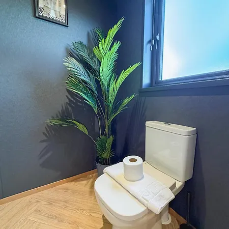 シャレー Blackthorn Timber Bothel